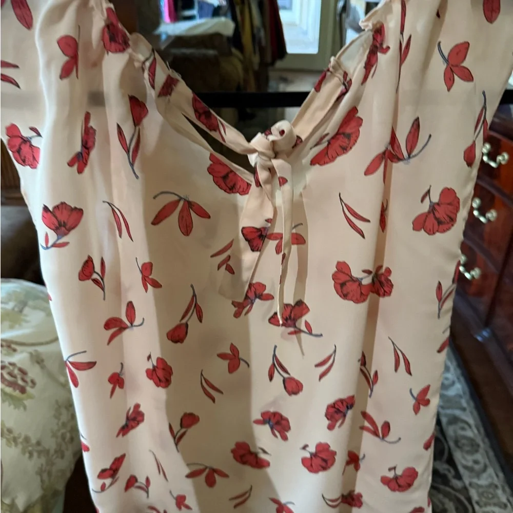 LC Lauren Conrad Cream Blouse with Red Floral Design - Picture 3 of 3
